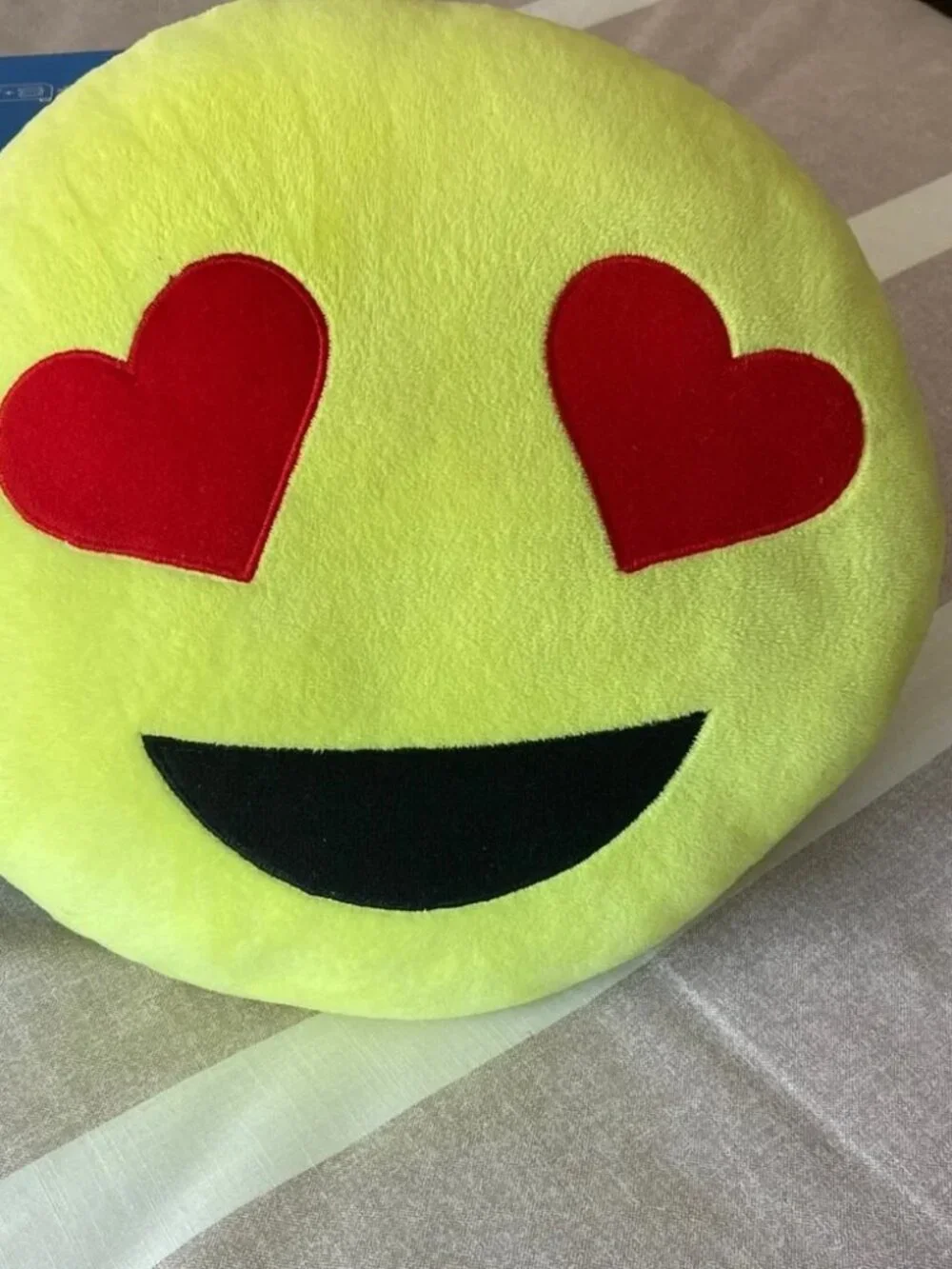 EUC Emoji Pillows Set
